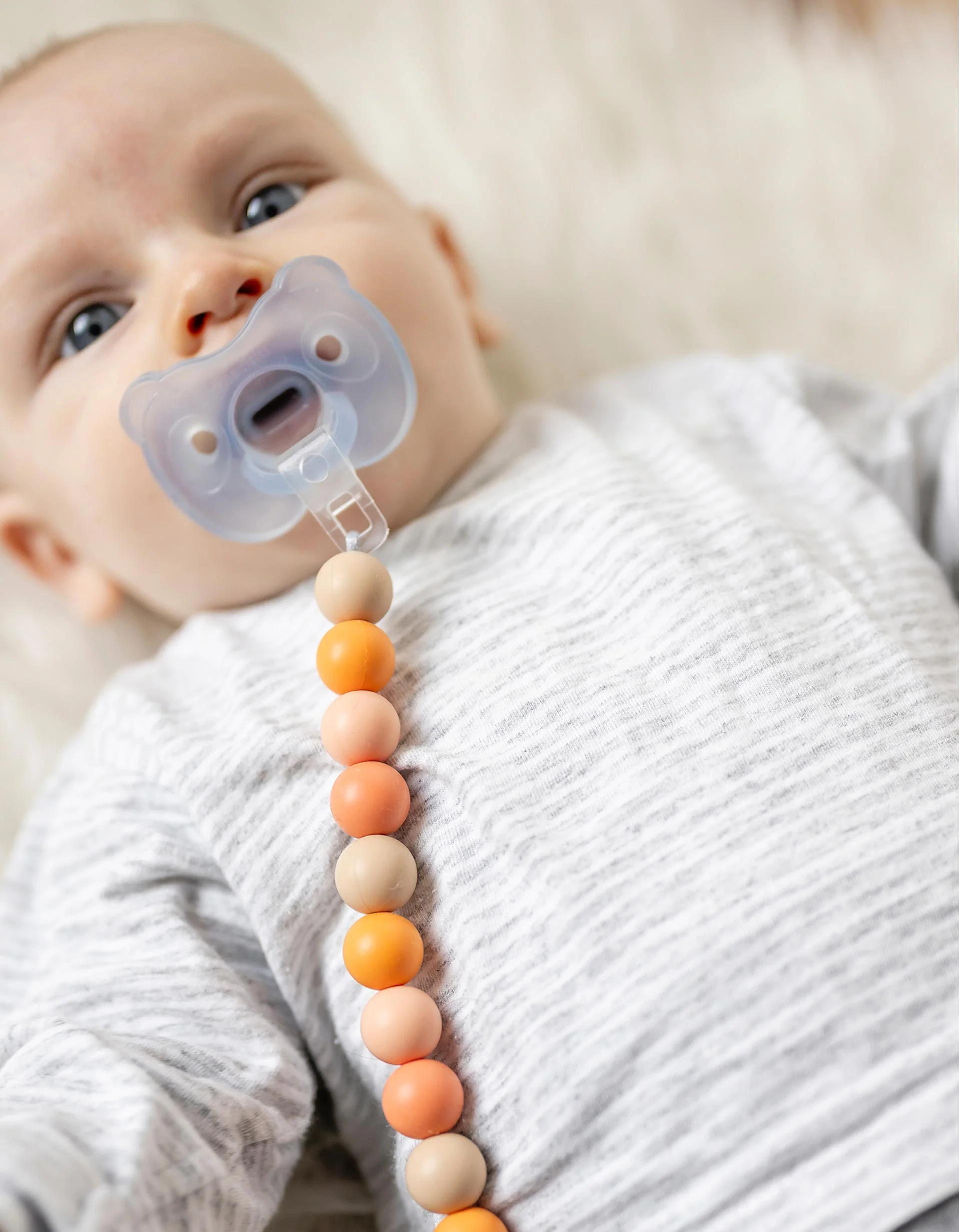 Silicone Soother Clip Nattou, Beige/Terracota