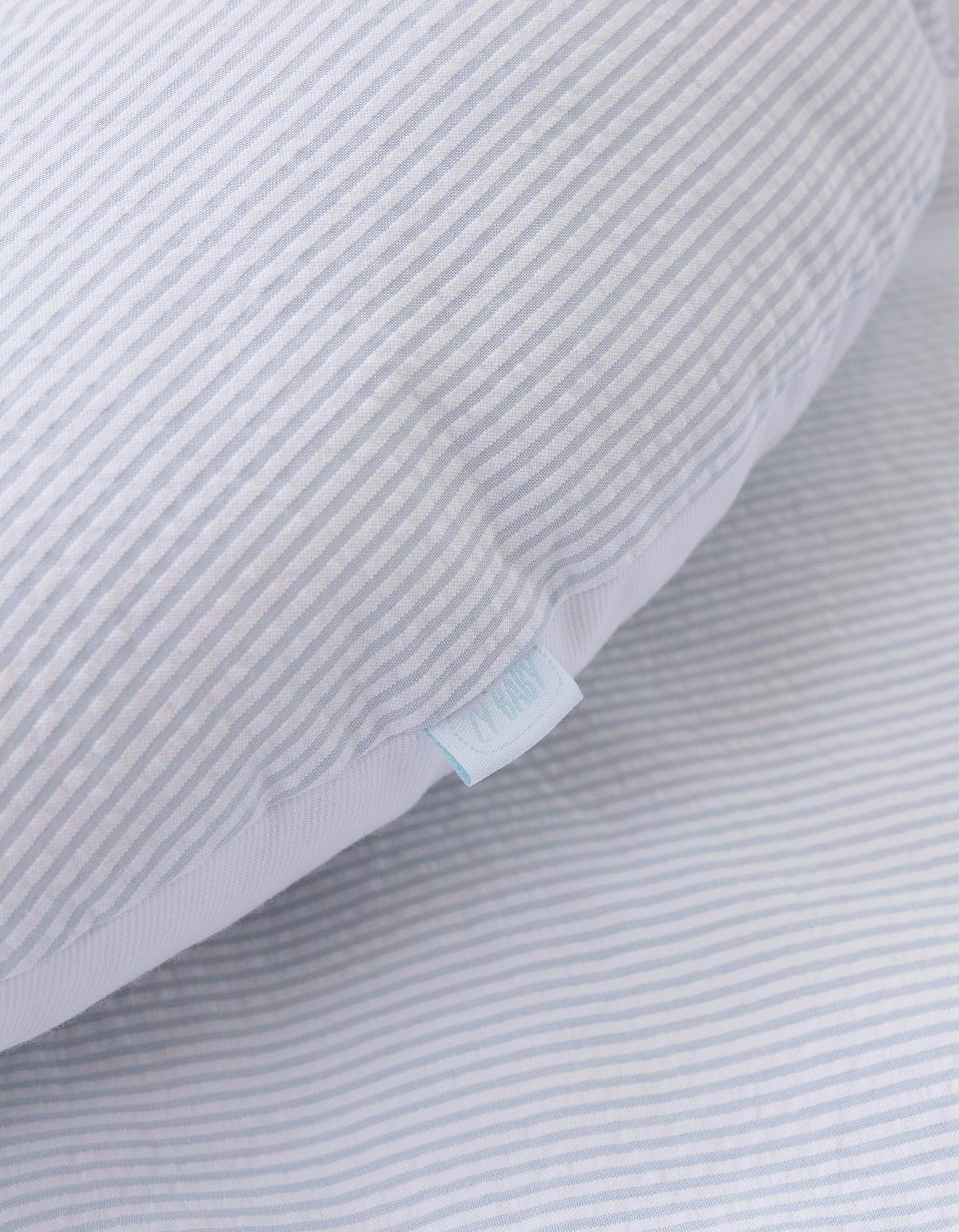 Breastfeeding Cushion Essential Blue Zy Baby