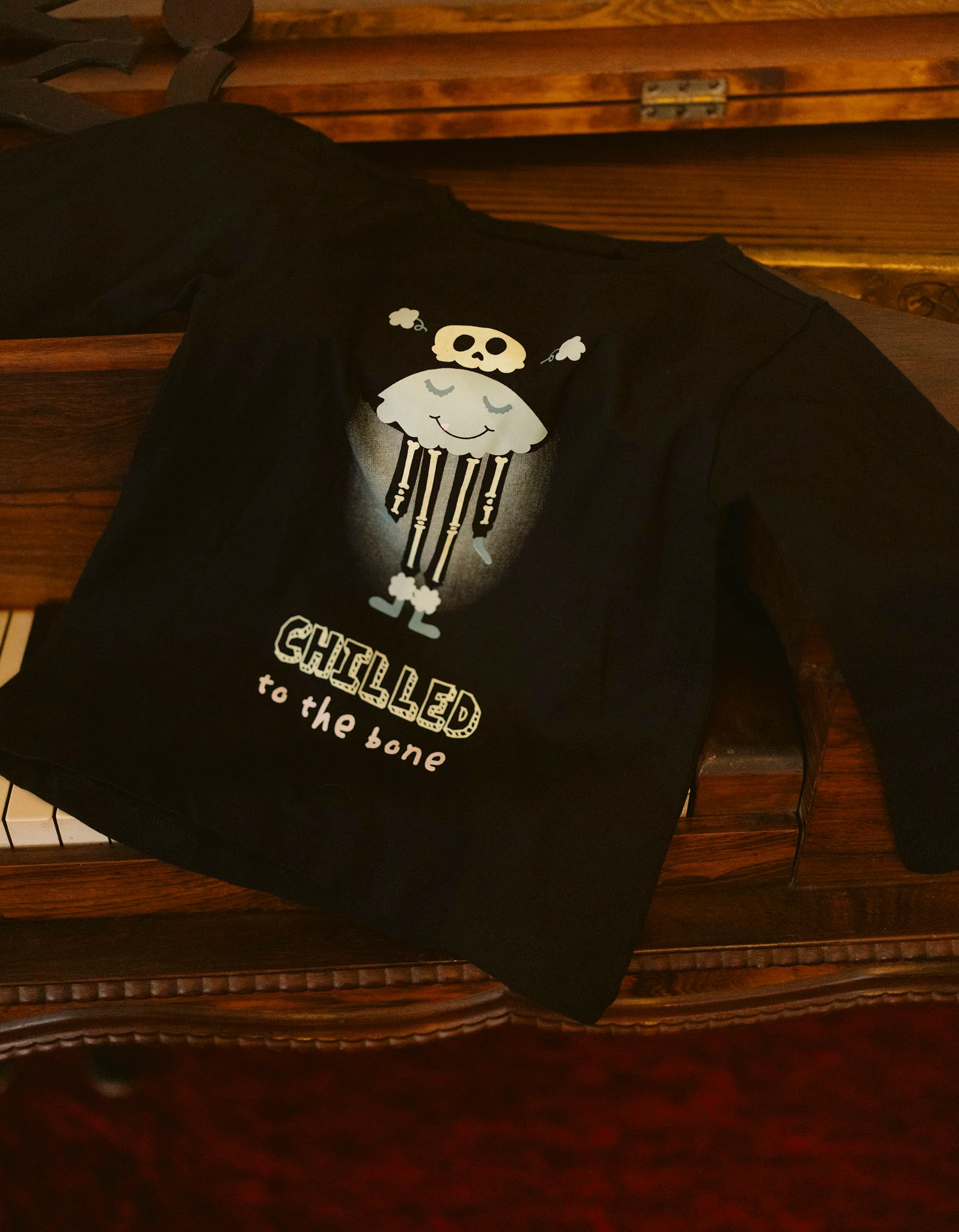 Cotton long sleeve T-shirt with glow-in-the-dark print for girls, black