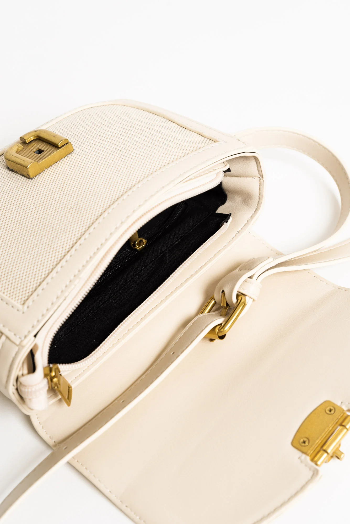 Amila Cream Crossbody Bag
