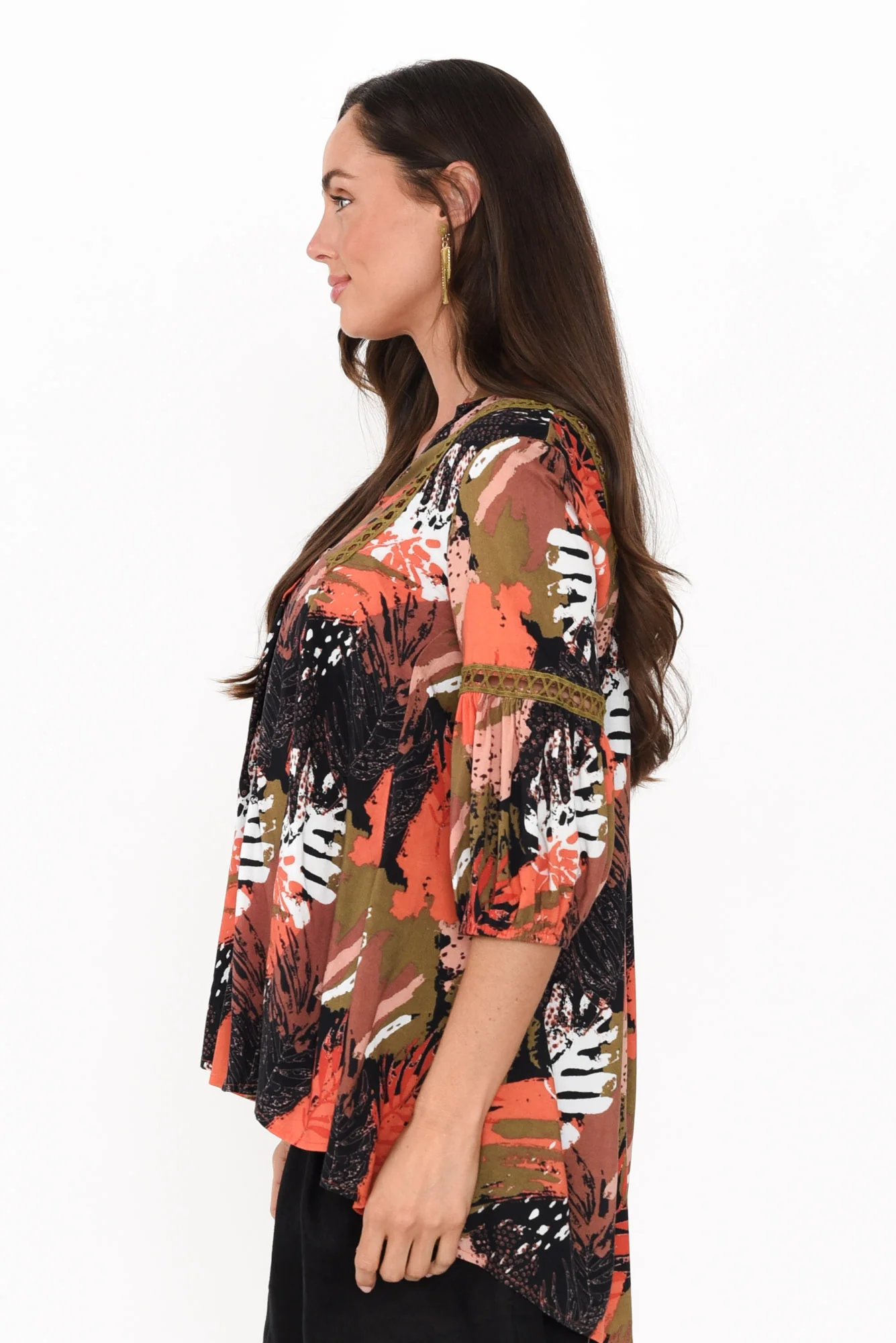 Primrose Black Leaf Top