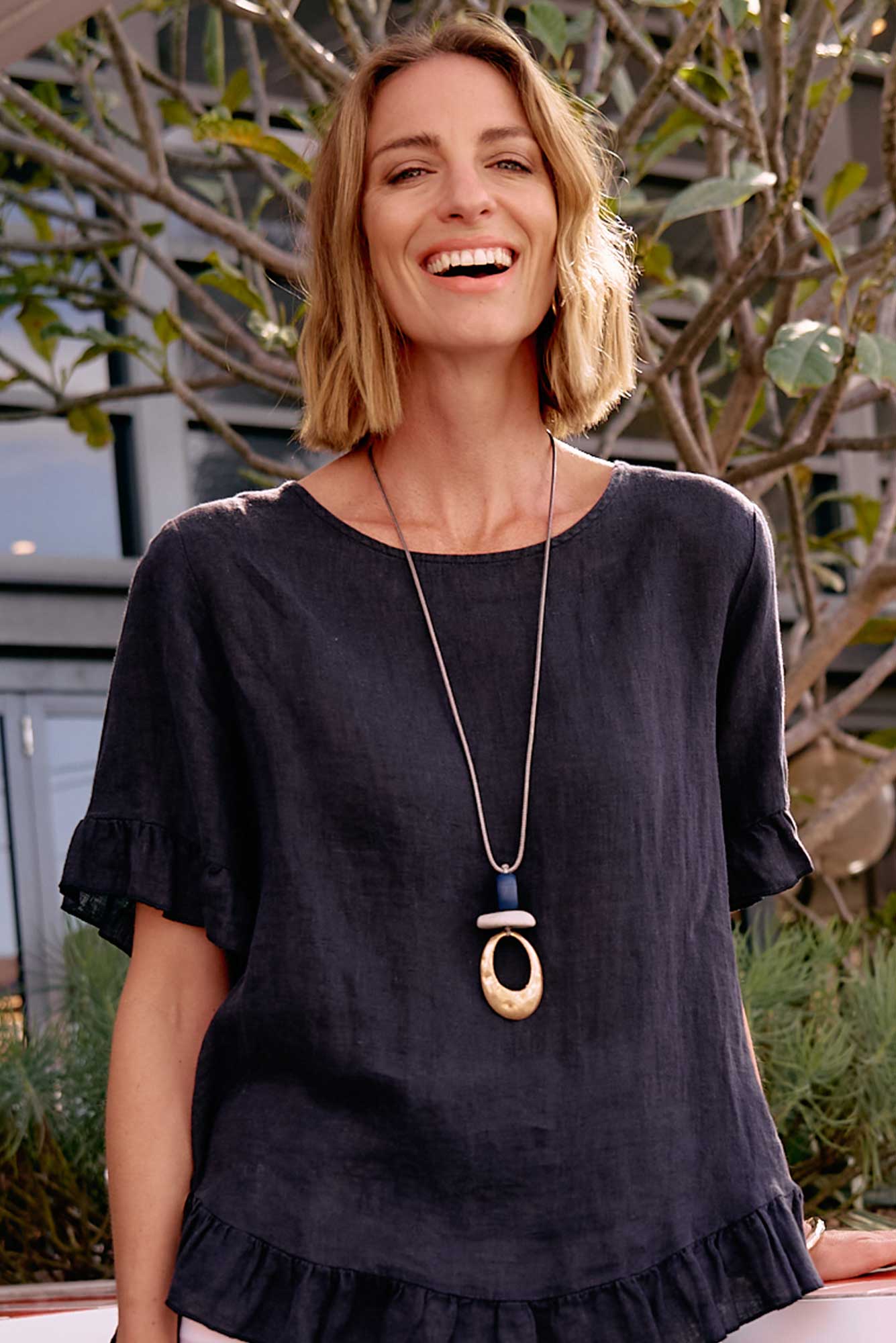 Dowie Gold Oval Pendant Necklace