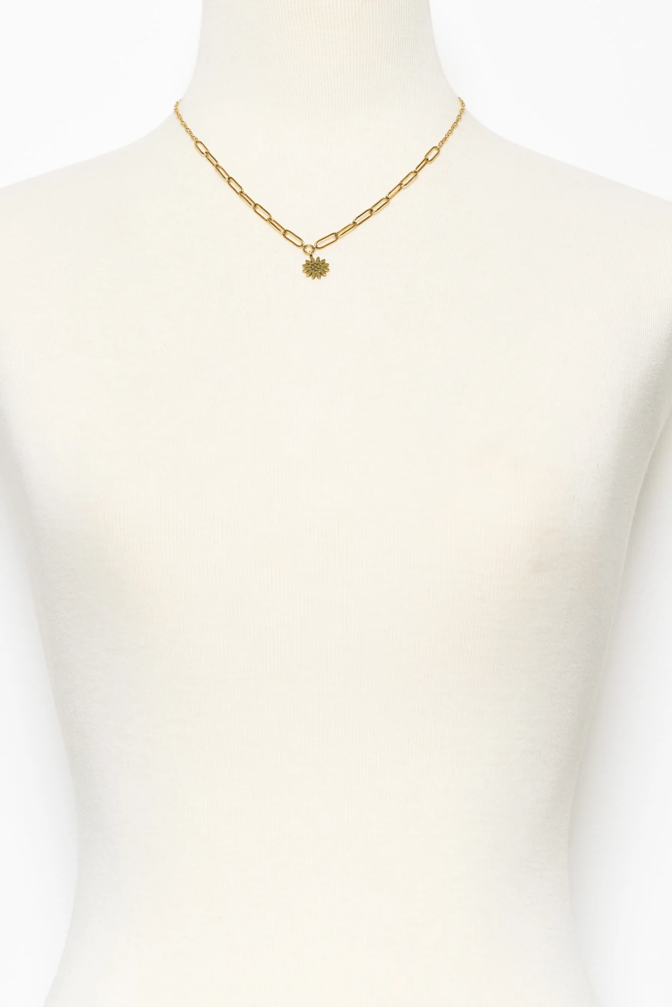 Harmonia Gold Daisy Necklace