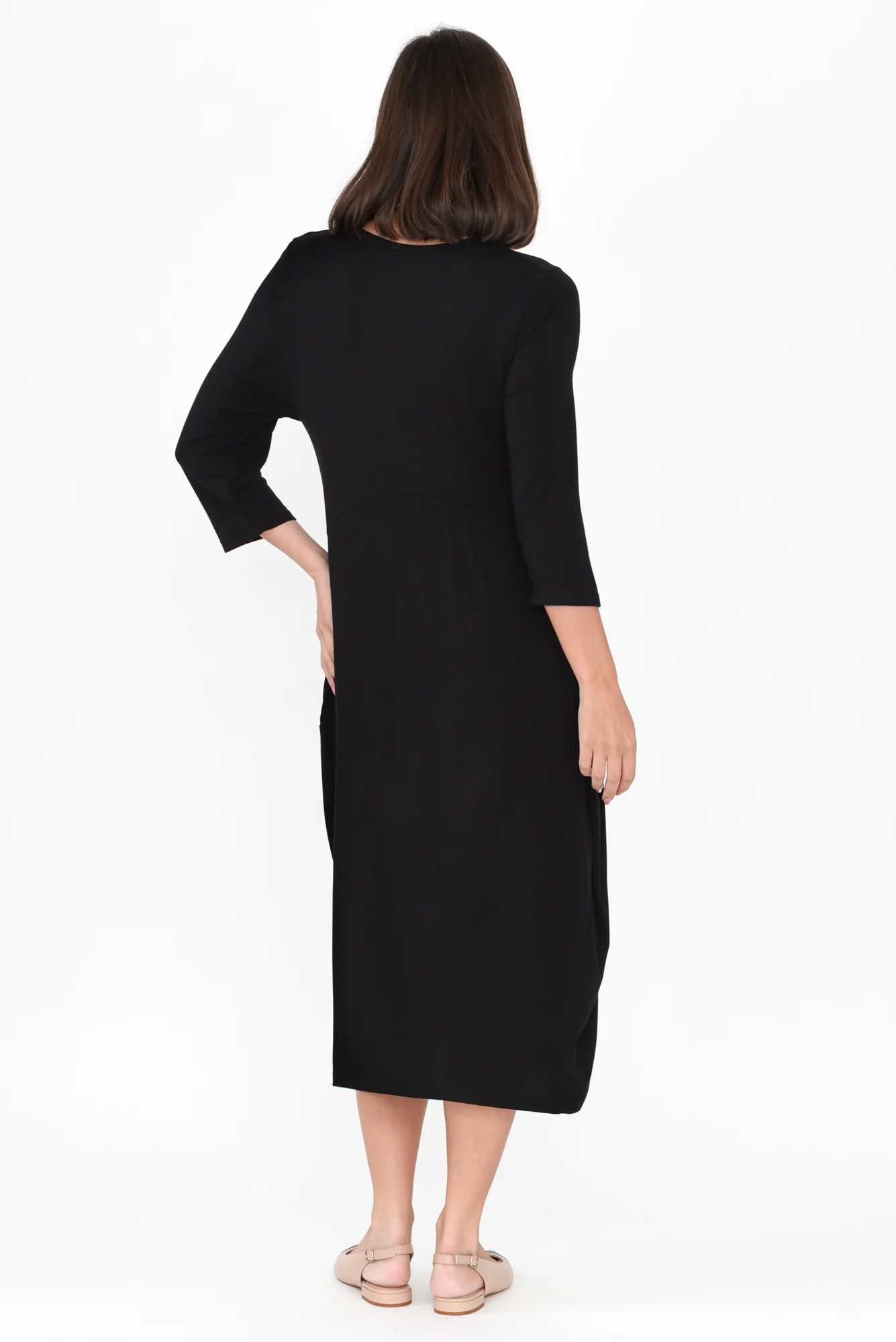 Glenda Black Sleeved Crescent Dress