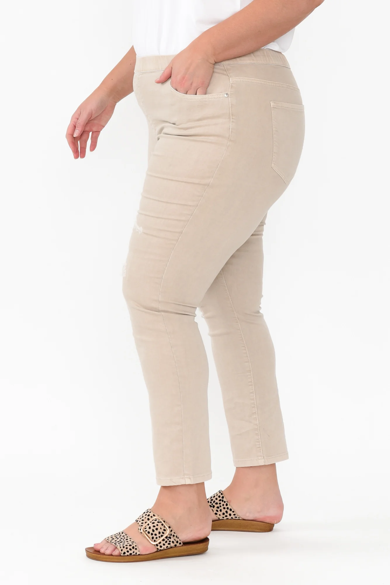 Zadie Distressed Beige Stretch Jeans