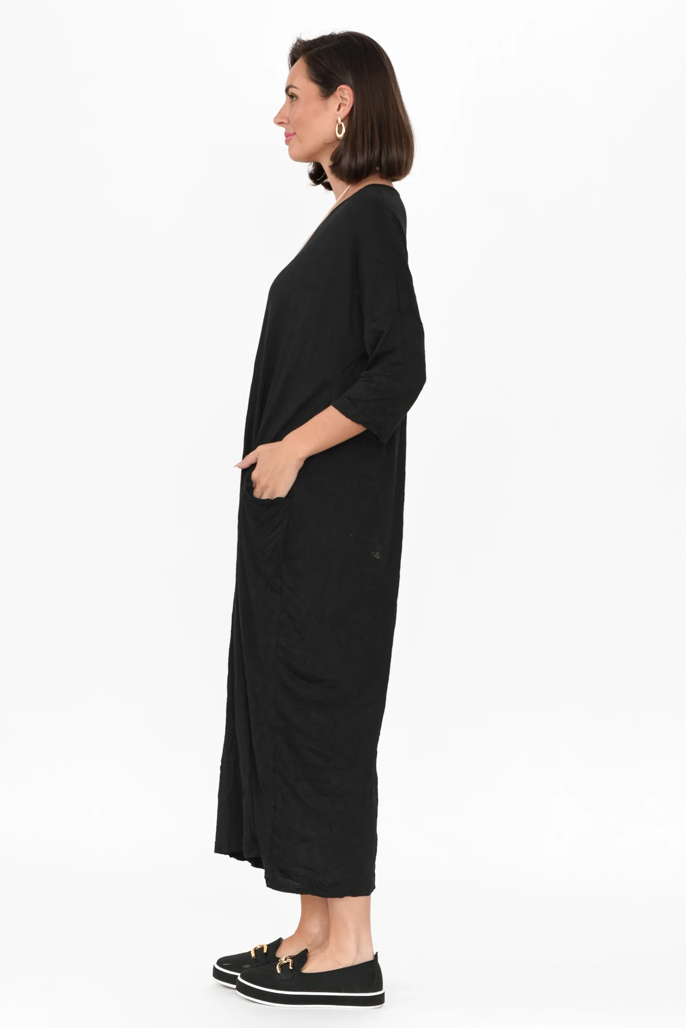 Travel Black Crinkle Cotton Sleeved Maxi Dress