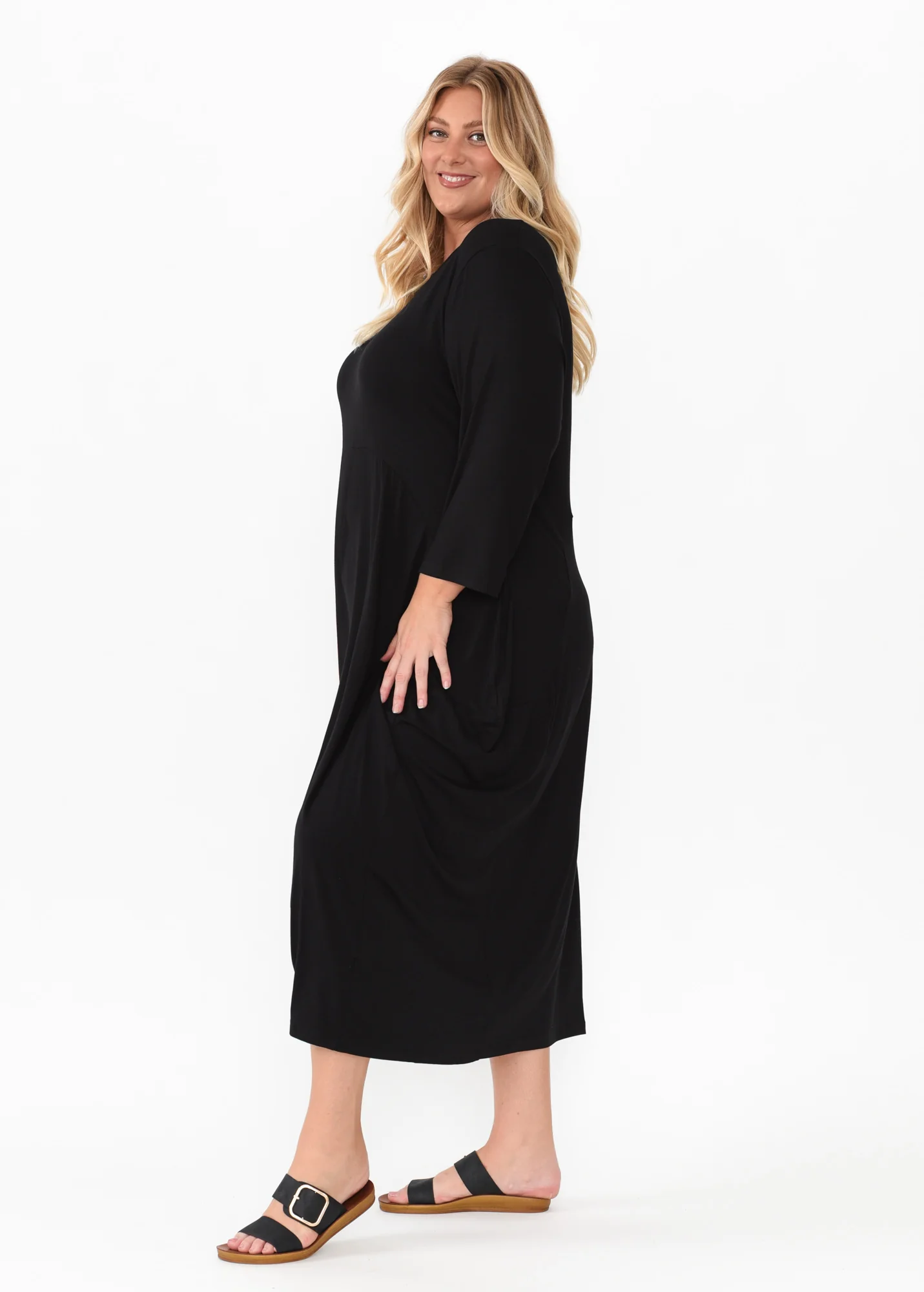Glenda Black Sleeved Crescent Dress