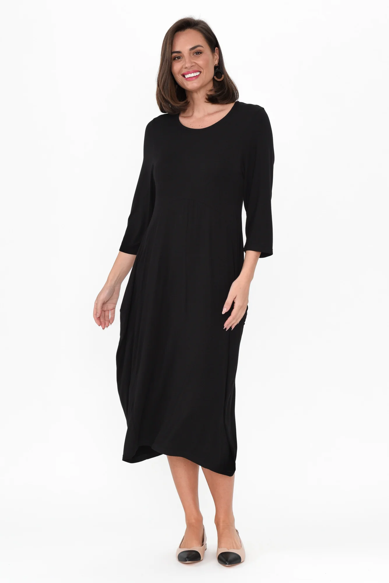 Glenda Black Sleeved Crescent Dress